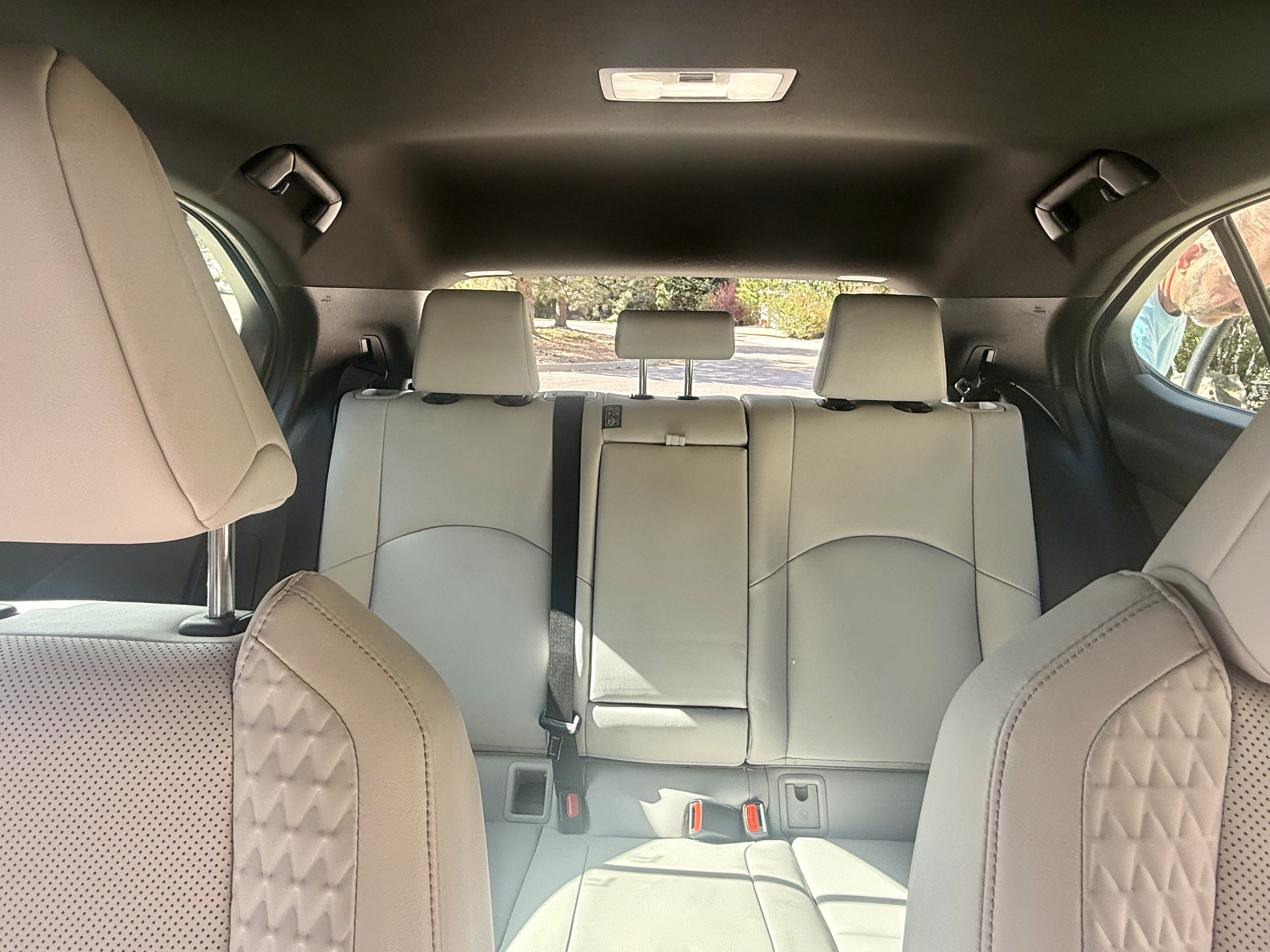 Used 2022 Lexus UX 250h w/ Premium Package AWD/4WD image 15