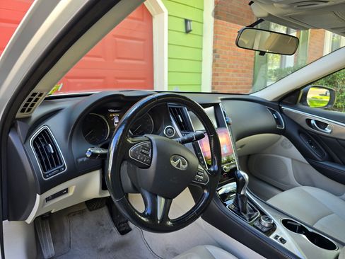 Used 2015 INFINITI Q50 AWD w/ Moonroof Package image 12