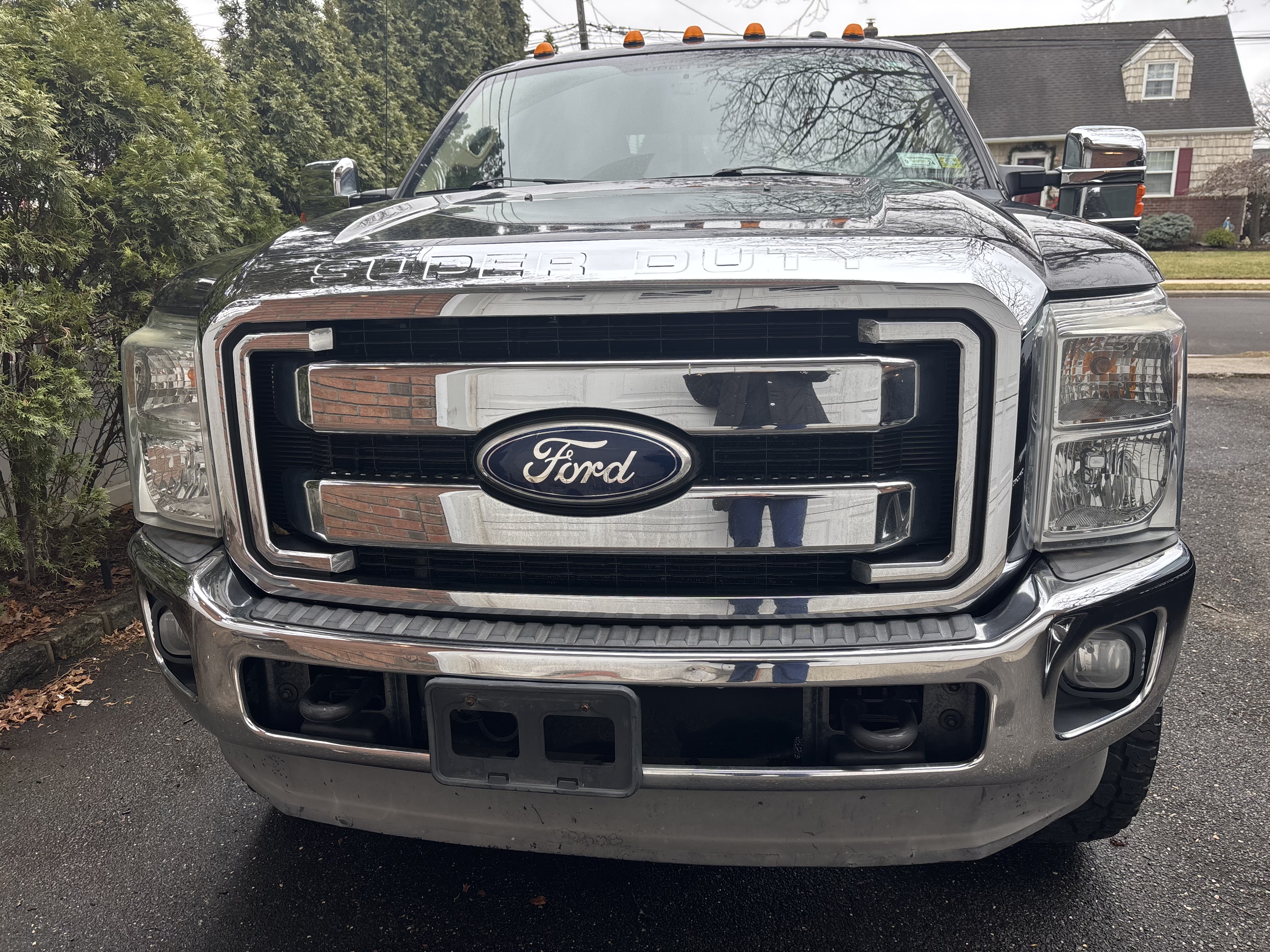 Used 2011 Ford F350 Lariat w/ Lariat Ultimate Pkg AWD/4WD image 2