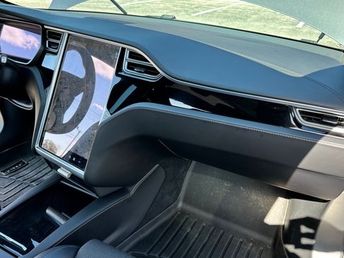 Used 2018 Tesla Model S 75D image 28