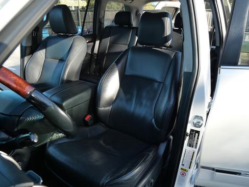 Used 2017 Lexus GX 460 image 14