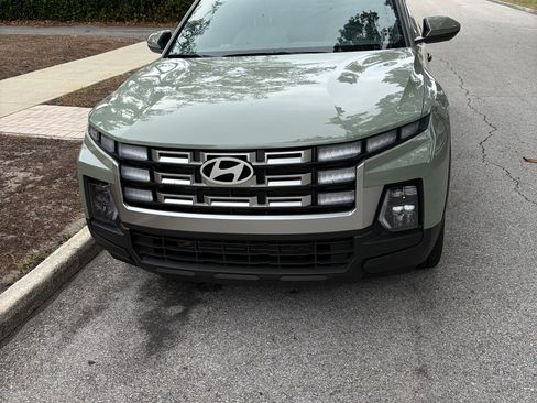 Used 2025 Hyundai Santa Cruz SEL FWD image 4