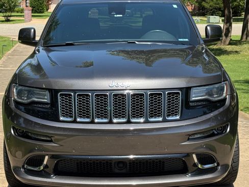 Used 2014 Jeep Grand Cherokee SRT8 w/ Luxury Group II image 8