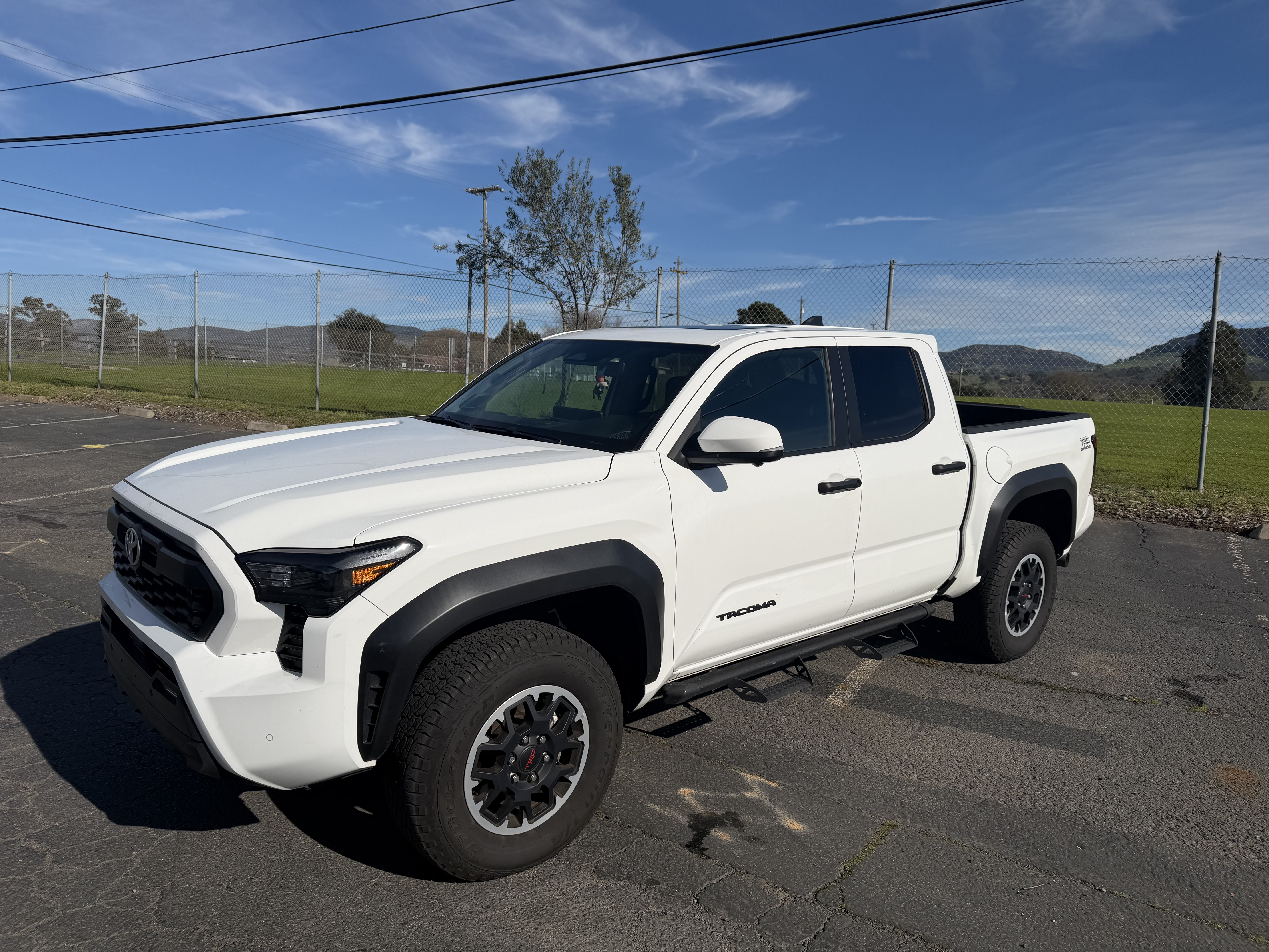 Used 2024 Toyota Tacoma TRD Off-Road w/ TRD Off Road Premium Package AWD/4WD image 5