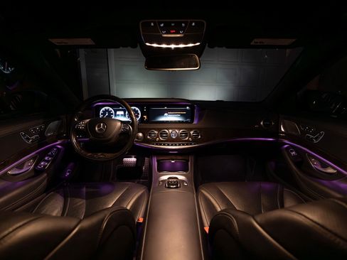 Used 2015 Mercedes-Benz S 550 4MATIC Sedan image 25