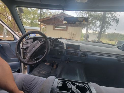 Used 1996 Ford F350 2WD Crew Cab image 17