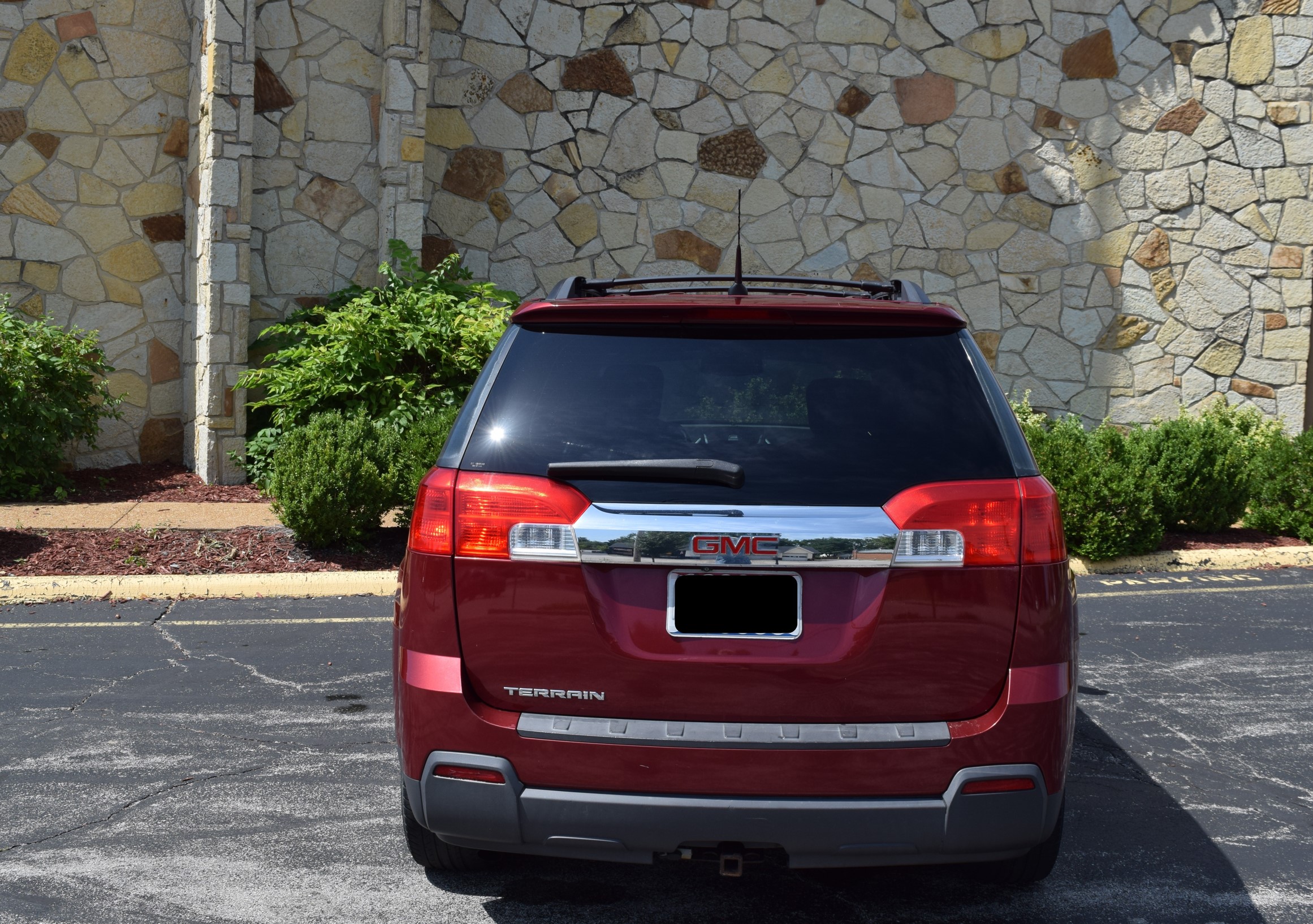 Used 2011 GMC Terrain SLE w/ Convenience Package FWD image 2