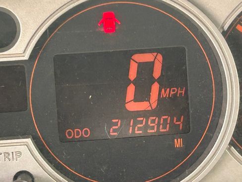Used 2008 Scion xB FWD image 5