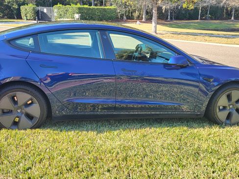 Used 2023 Tesla Model 3 Standard Range image 14