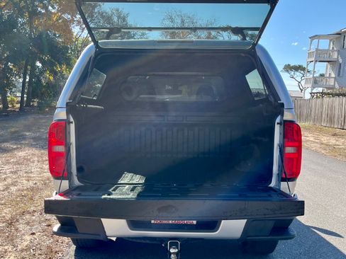 Used 2017 Chevrolet Colorado W/T w/ WT Convenience Package image 12