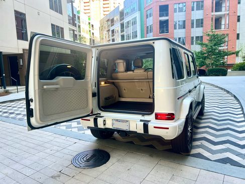 Used 2020 Mercedes-Benz G 550 image 6