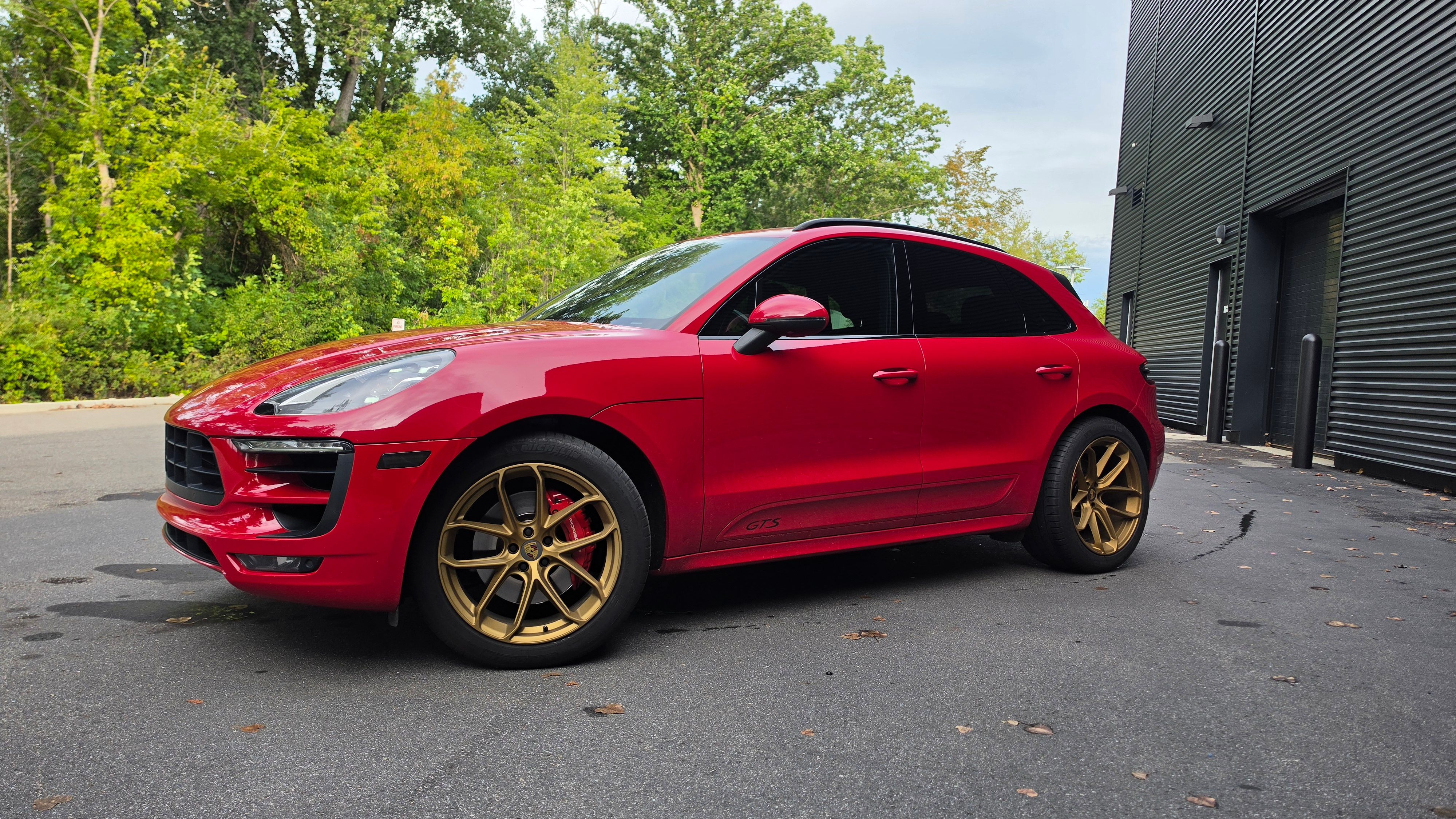 Used 2018 Porsche Macan GTS AWD/4WD image 1