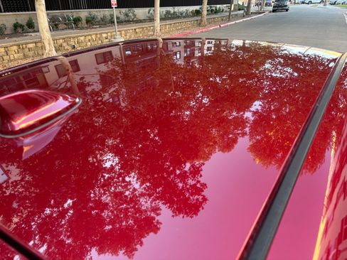 Used 2018 Nissan Leaf SV w/ SV Technology Package image 12