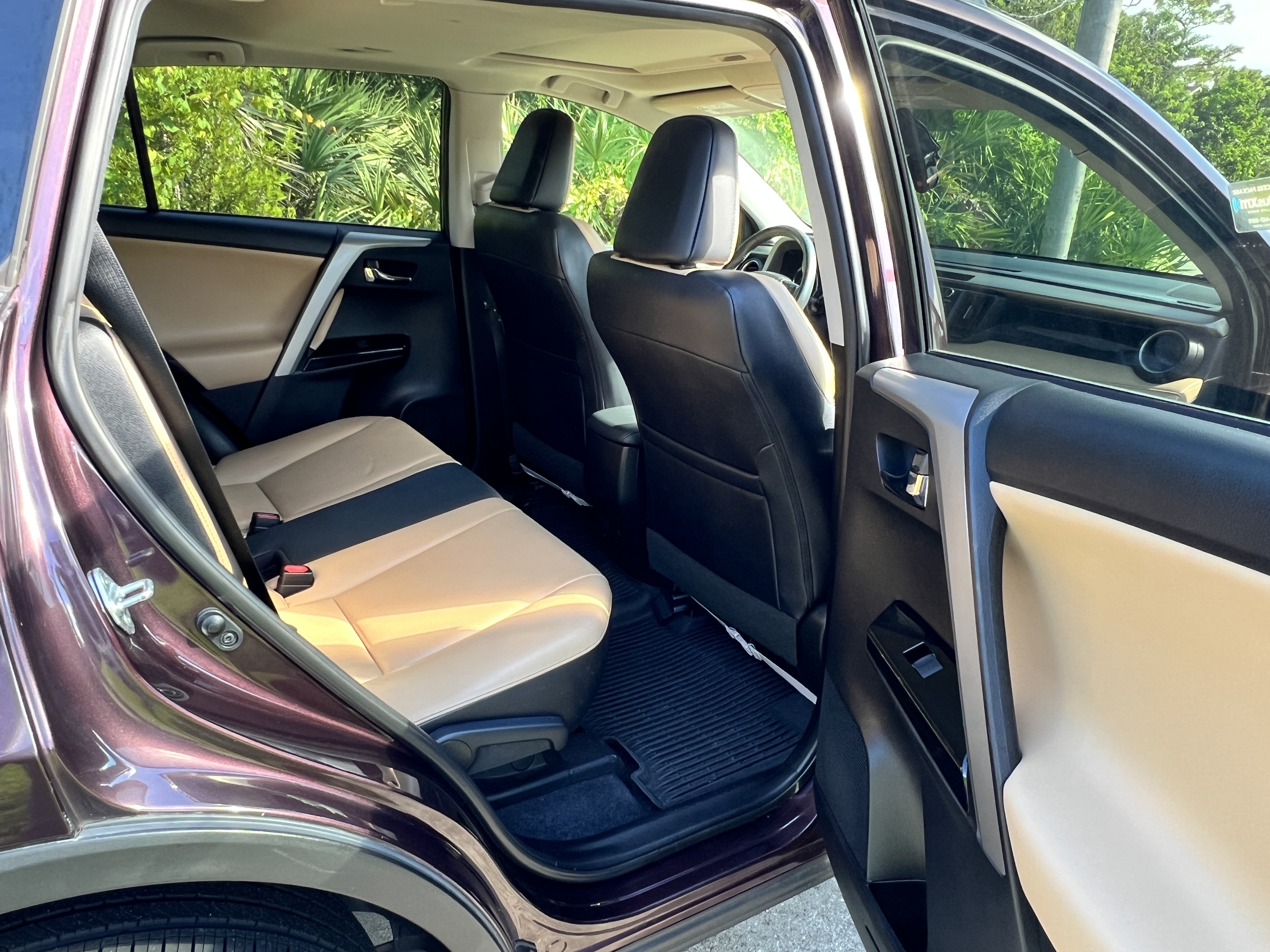 Used 2016 Toyota RAV4 Limited FWD image 12