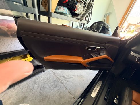 Used 2013 Porsche Boxster Convertible 2D image 10