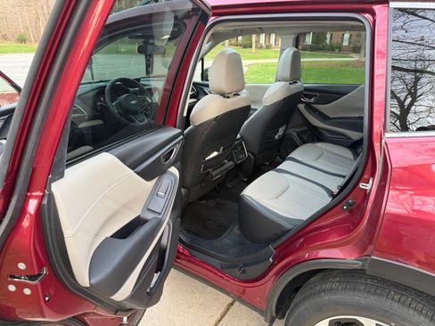 Used 2022 Subaru Forester Limited AWD/4WD image 11