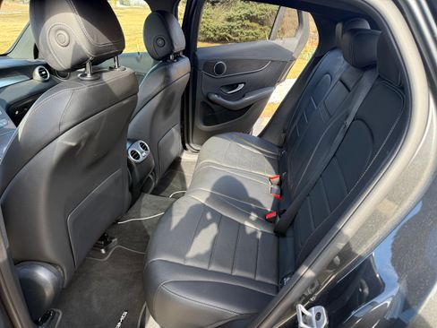 Used 2022 Mercedes-Benz GLC 300 4MATIC Coupe image 25