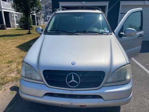 Used 2001 Mercedes-Benz ML 320 4MATIC image 6