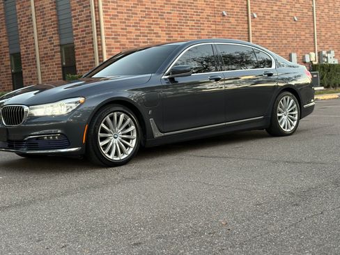 Used 2017 BMW 740e xDrive image 2