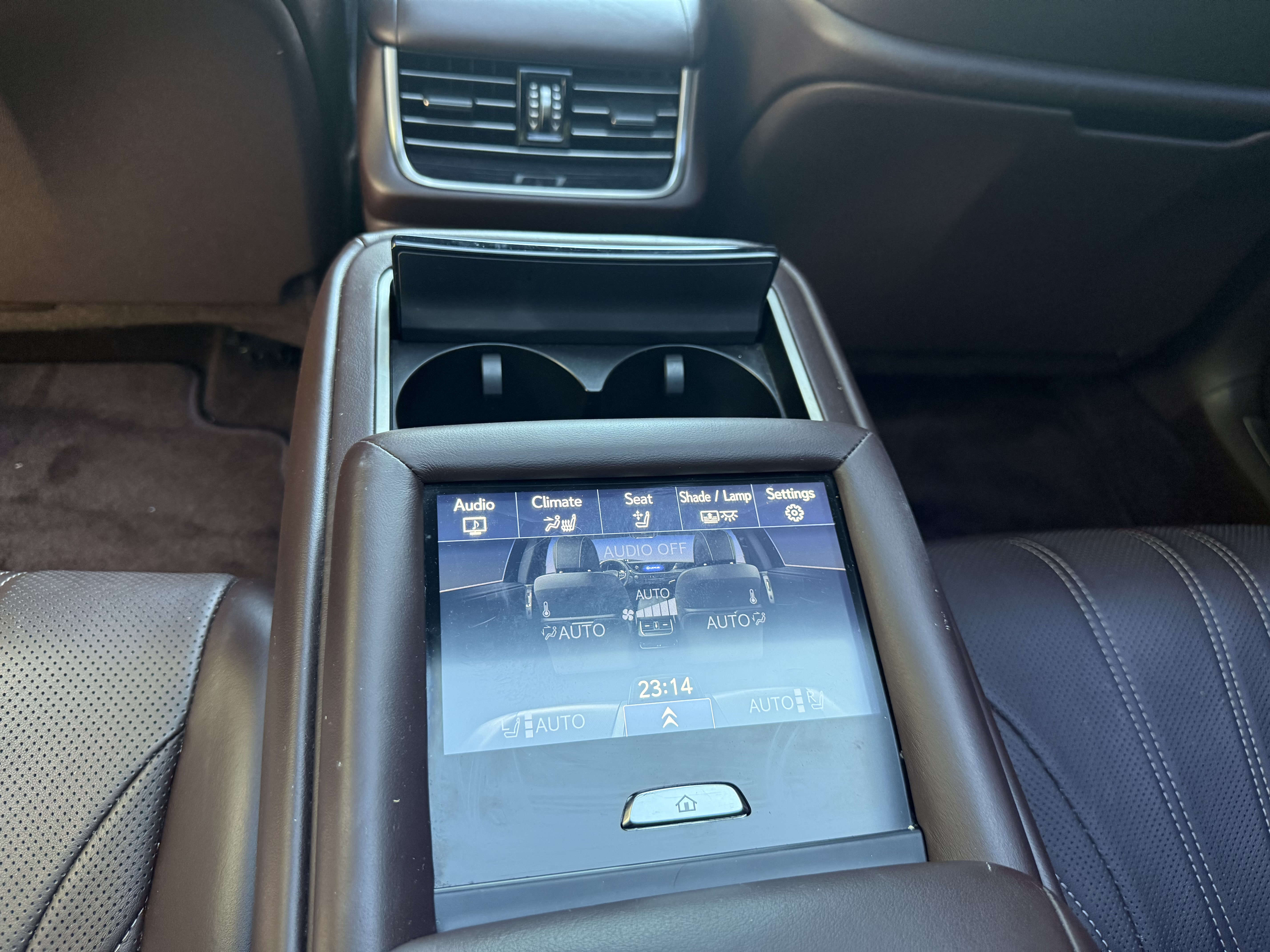Used 2018 Lexus LS 500 AWD w/ Luxury Package image 23