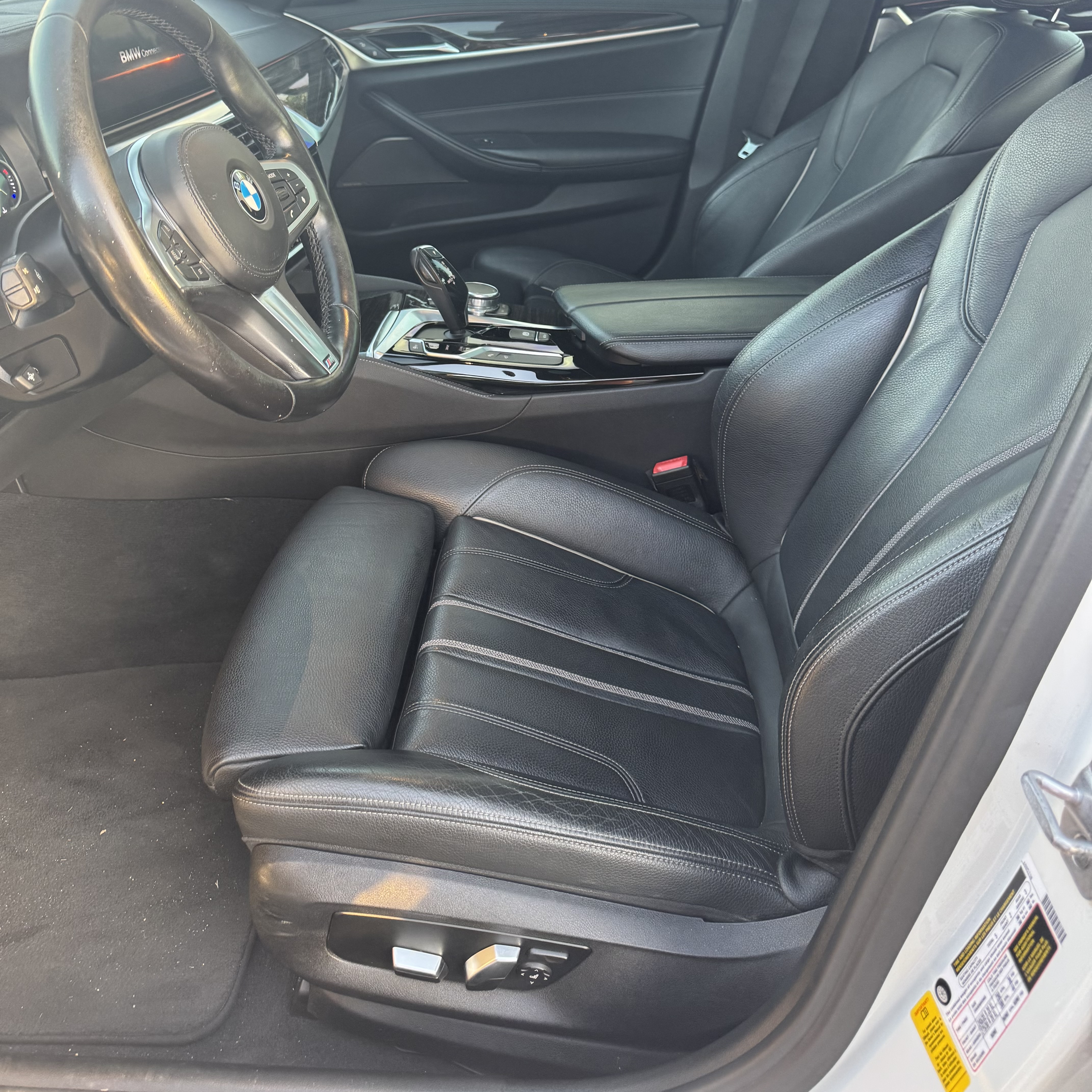 Used 2017 BMW 540i RWD image 26