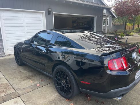 Used 2012 Ford Mustang Premium image 11