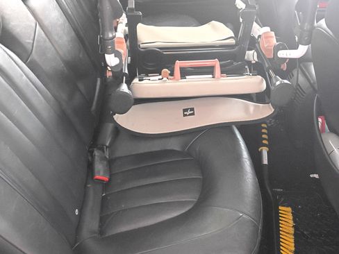 Used 2004 Chrysler 300M image 8