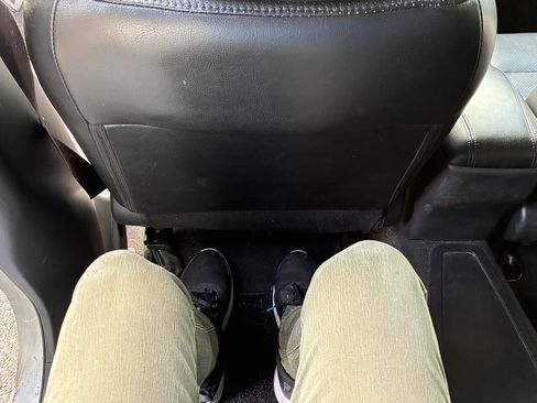 Used 2013 Nissan Leaf SL image 20