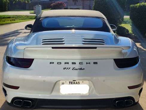 Used 2016 Porsche 911 Turbo image 8