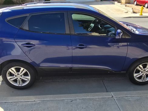 Used 2011 Hyundai Tucson GLS image 5