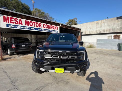Used 2025 Ford F150 Raptor image 4