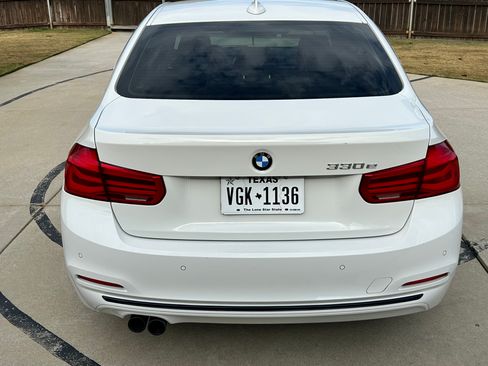 Used 2018 BMW 330e image 8