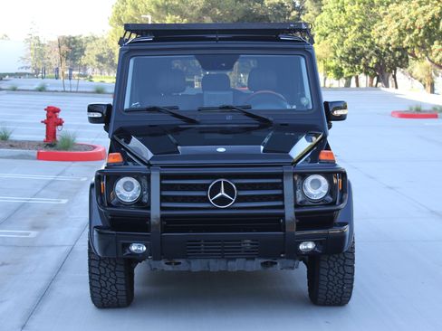 Used 2011 Mercedes-Benz G 550 G 550 4MATIC Sport Utility 4D image 4