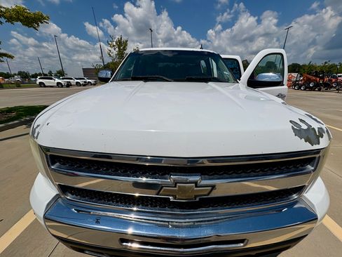 Used 2011 Chevrolet Silverado 1500 LT w/ Texas Edition image 12