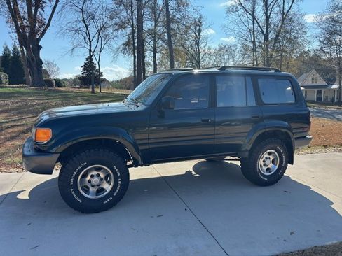 Used 1996 Toyota Land Cruiser Sport Utility 4D image 1