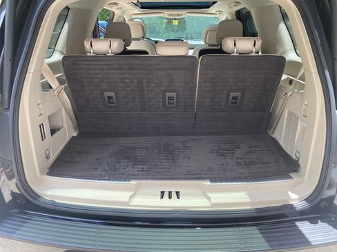 Used 2019 Lincoln Navigator Select RWD image 21