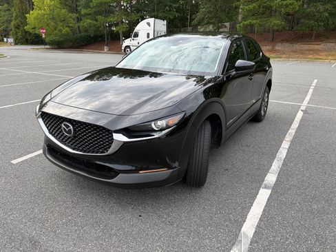 Used 2021 MAZDA CX-30 FWD 2.5 S image 2