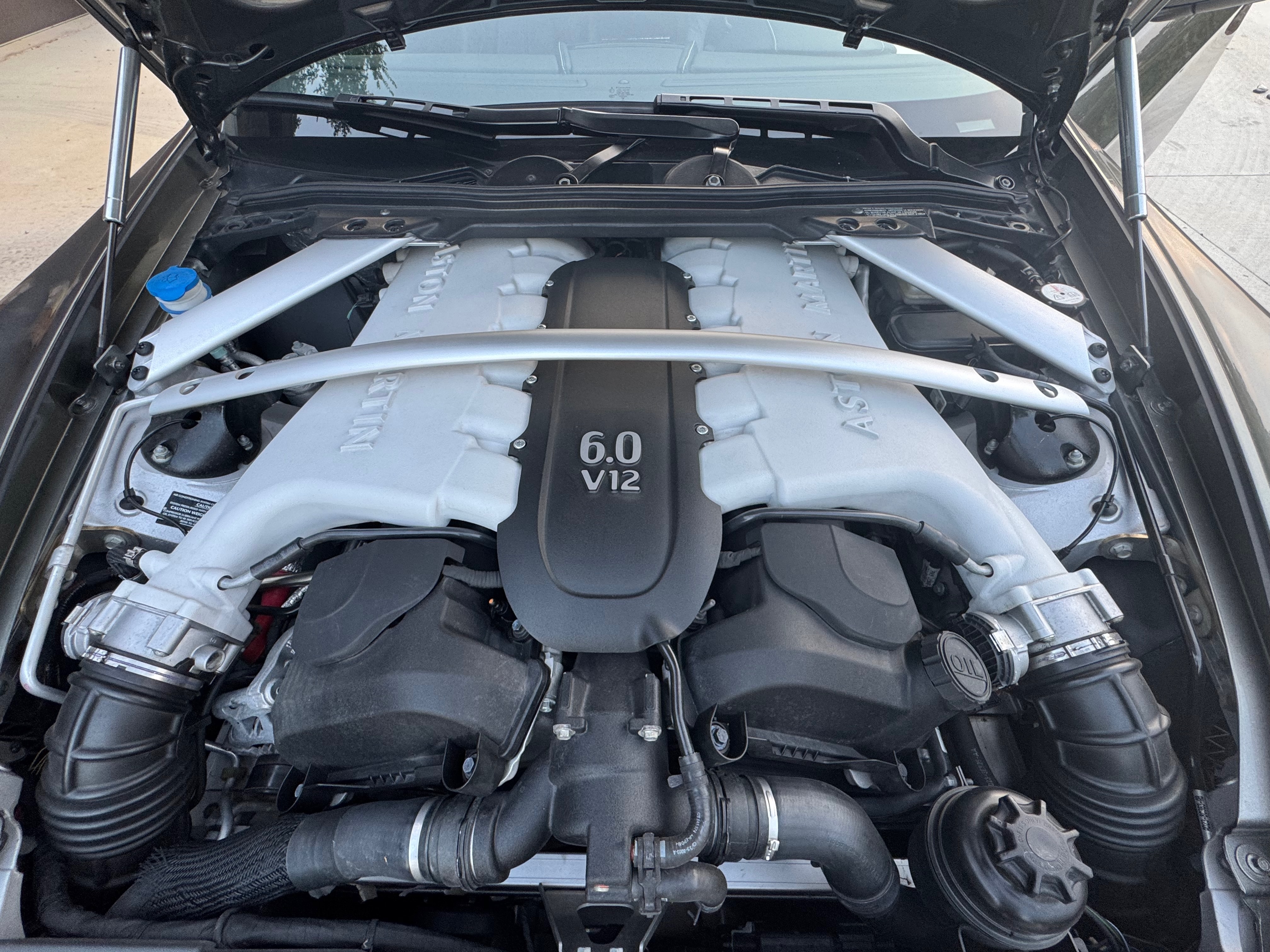 Used 2016 Aston Martin V12 Vantage S RWD image 15