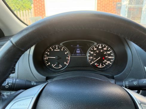 Used 2018 Nissan Altima 2.5 SV FWD image 6