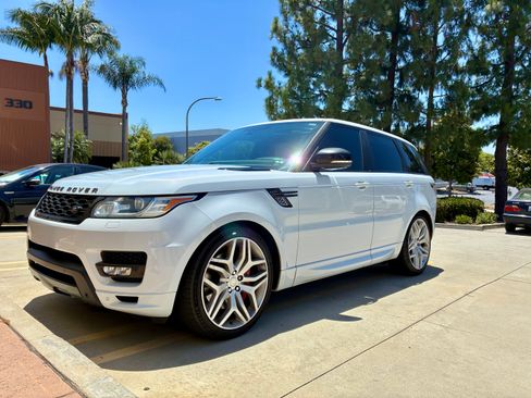 Used 2015 Land Rover Range Rover Sport Autobiography AWD/4WD image 2