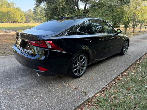 Used 2015 Lexus IS 350 w/ F-Sport Package RWD image 11