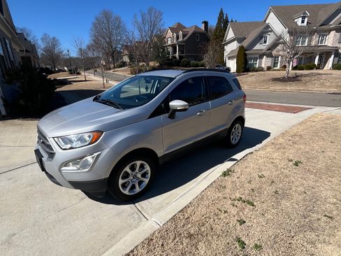 Used 2018 Ford EcoSport SE w/ SE Convenience Package image 2