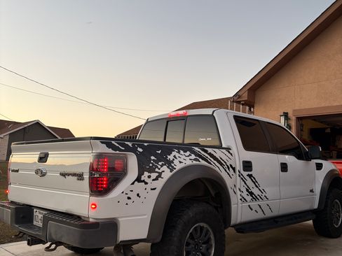 Used 2011 Ford F150 Raptor w/ Raptor Luxury Pkg image 6