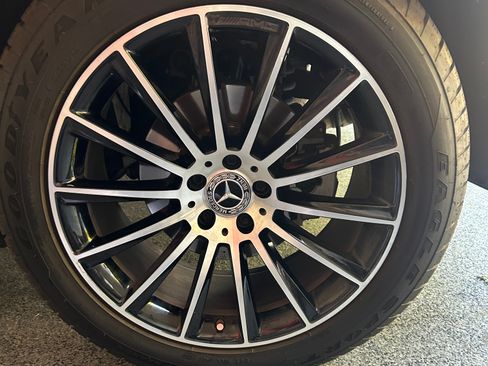 Used 2019 Mercedes-Benz GLC 300 4MATIC Coupe image 20