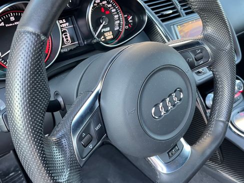 Used 2011 Audi R8 V10 AWD/4WD image 13