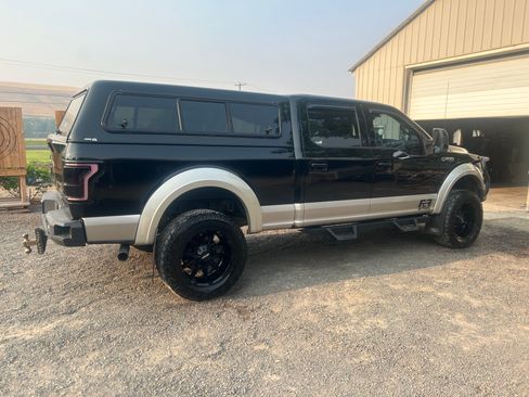 Used 2017 Ford F150 Lariat AWD/4WD image 5