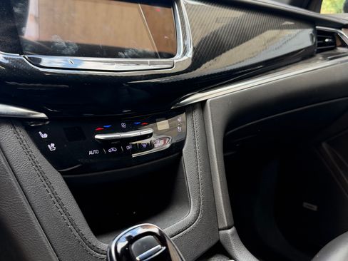 Used 2023 Cadillac XT6 Sport AWD/4WD image 8