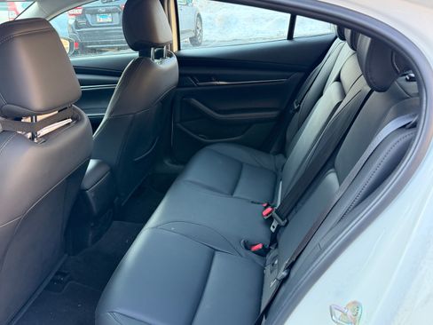 Used 2023 MAZDA MAZDA3 s image 12