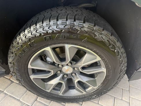 Used 2021 Chevrolet Tahoe LT image 13