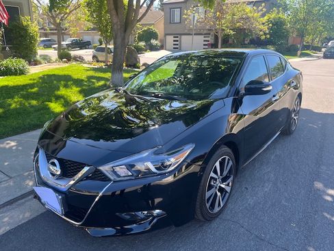 Used 2017 Nissan Maxima 3.5 SV image 2